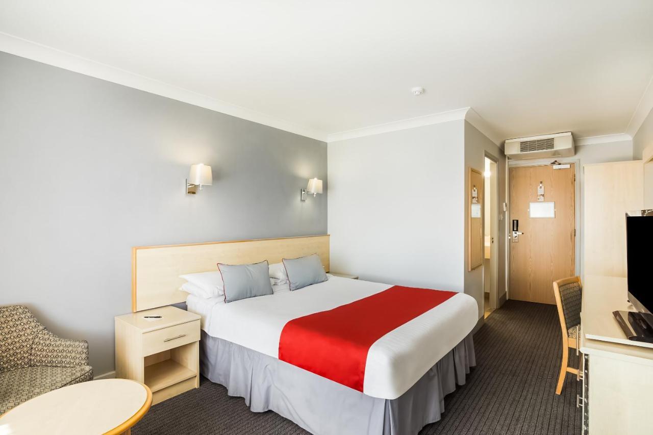 Отель Oyo Flagship London Finchley Экстерьер фото