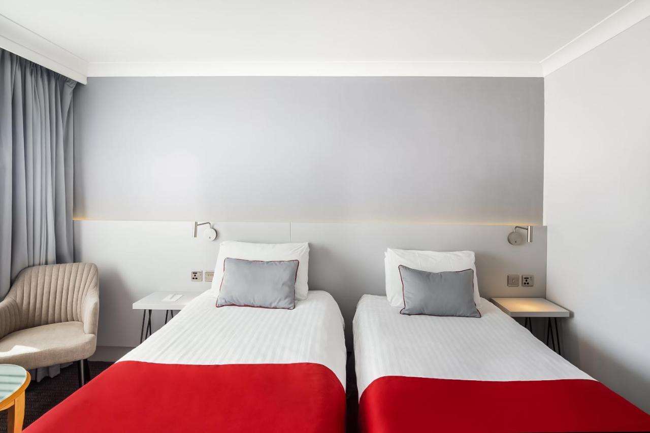 Отель Oyo Flagship London Finchley Экстерьер фото