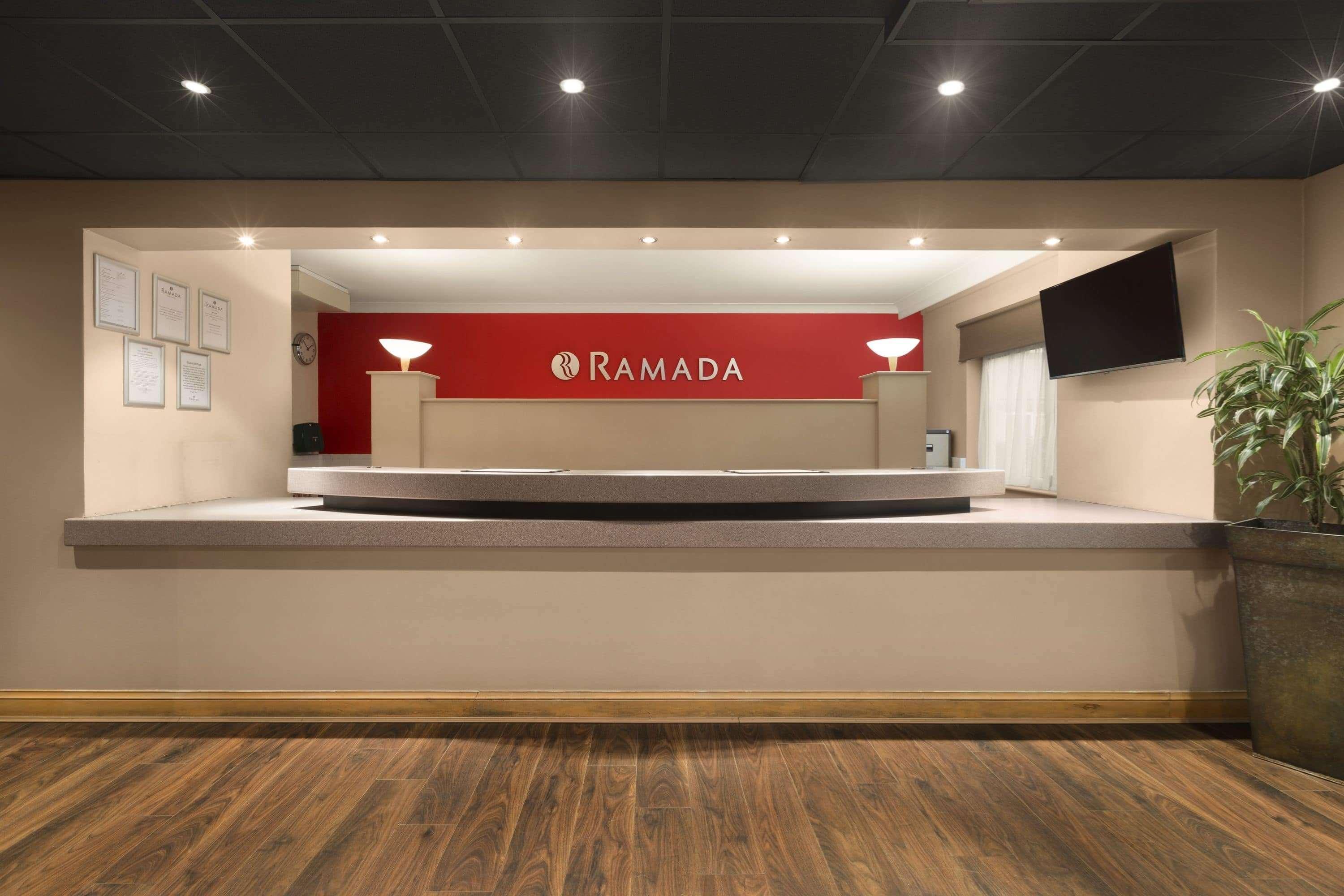 Отель Oyo Flagship London Finchley Экстерьер фото