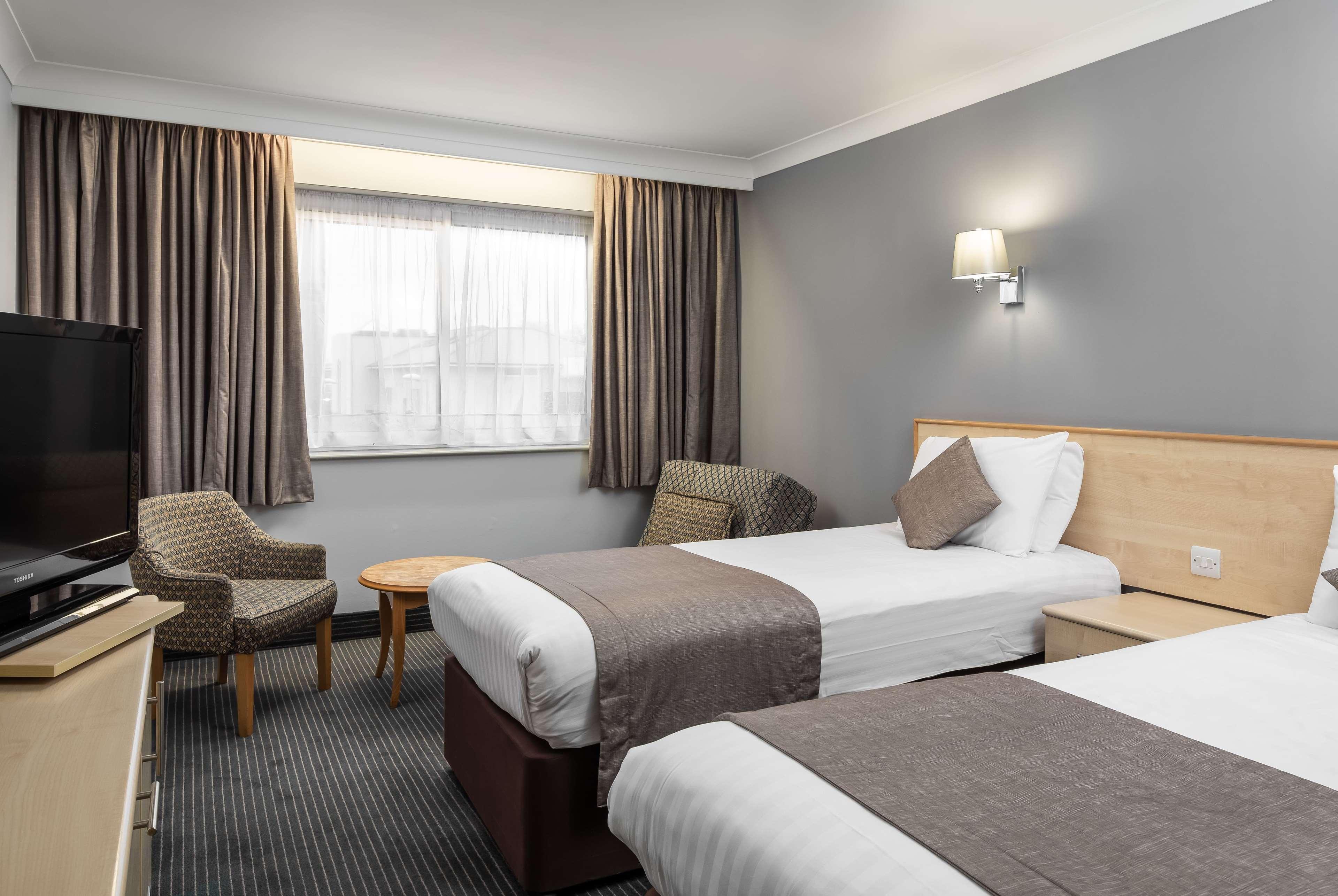 Отель Oyo Flagship London Finchley Экстерьер фото