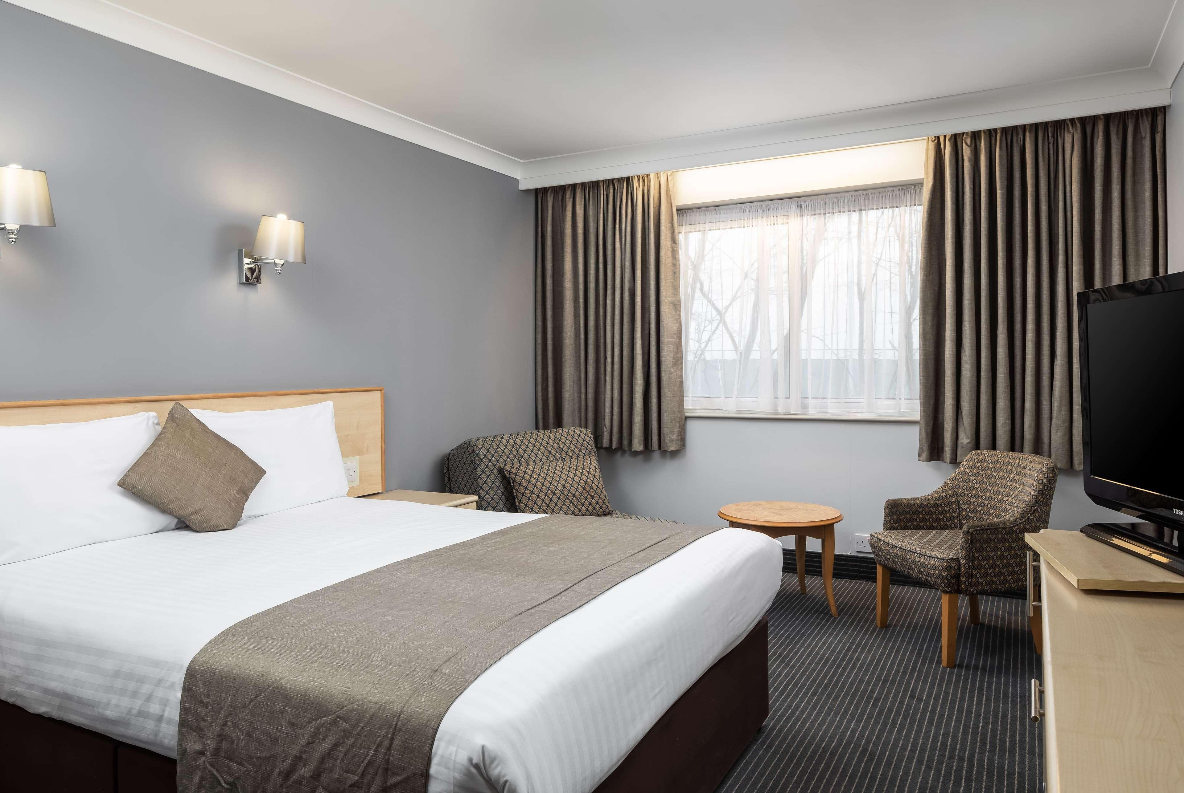 Отель Oyo Flagship London Finchley Экстерьер фото